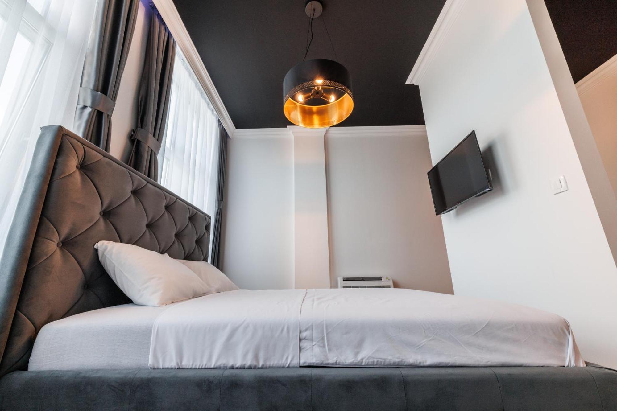 White Unique Apart Nikšić Extérieur photo