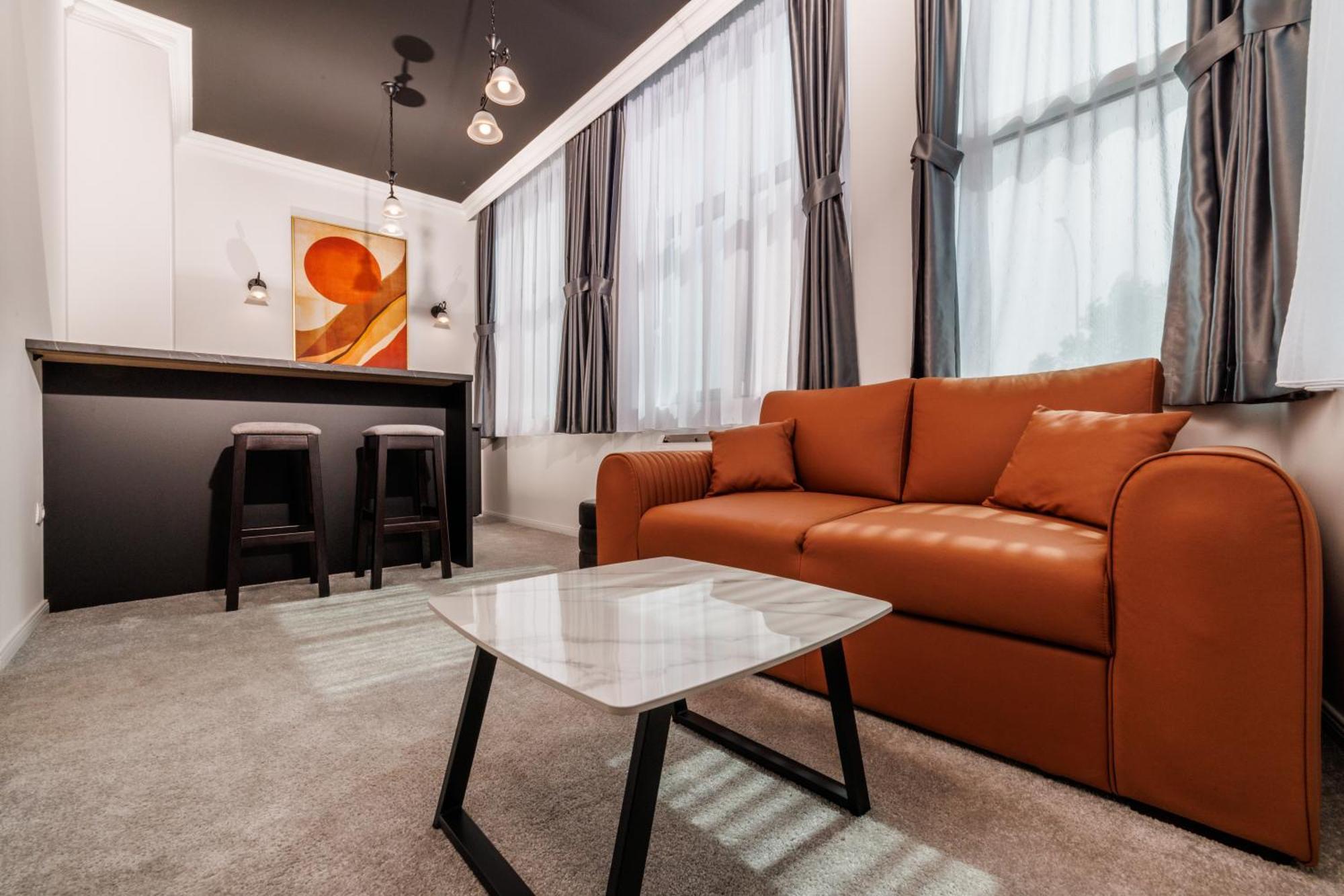 White Unique Apart Nikšić Extérieur photo